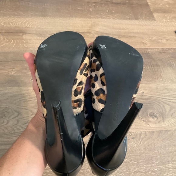Calvin Klein Sonia black and cheetah print peep toe heel, 7.5, NWT! - Picture 7 of 11